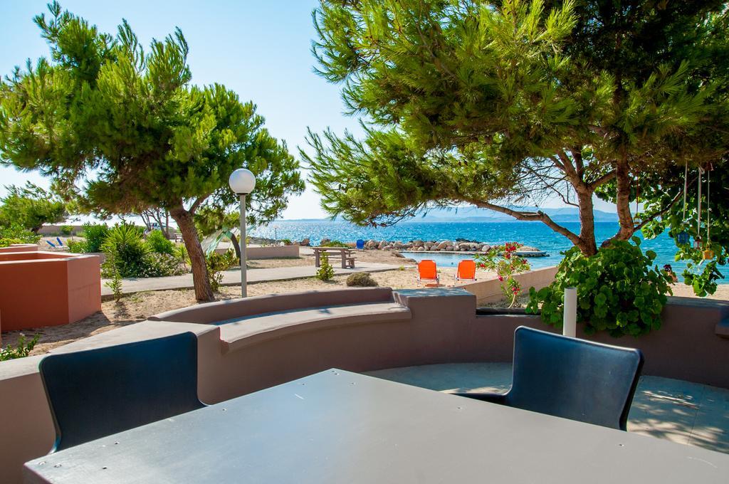 Minies Beach Villas Minia Room photo