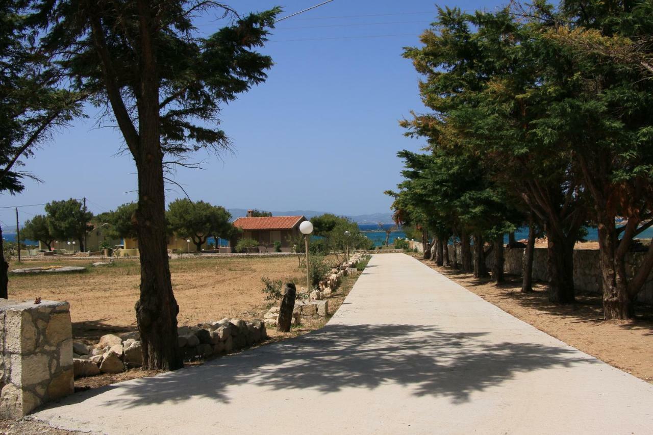 Minies Beach Villas Minia Exterior photo