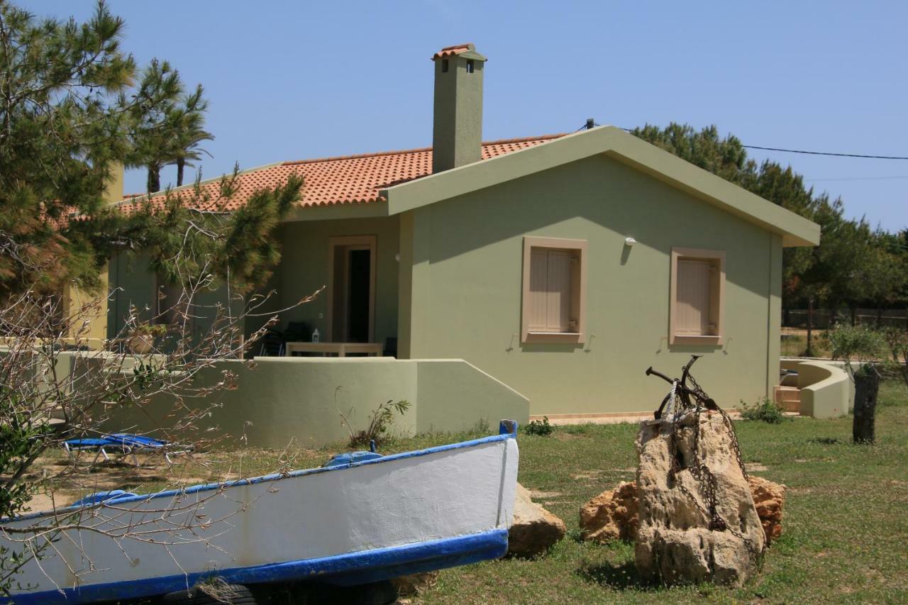 Minies Beach Villas Minia Exterior photo